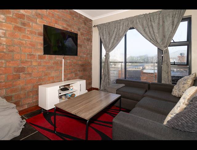 2 BEDROOM APARTMENT FOR SALE IN FLAMINGO VLEI